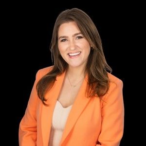 Meet your Posher, Abbey